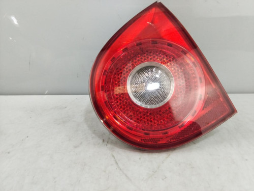 PILOTO TRASERO DERECHO INTERIOR Volkswagen GOLF V (1K1)(10.2003) 