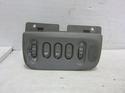  MANDO ELEVALUNAS DELANTERO IZQUIERDO Renault SCENIC I (JA...) 