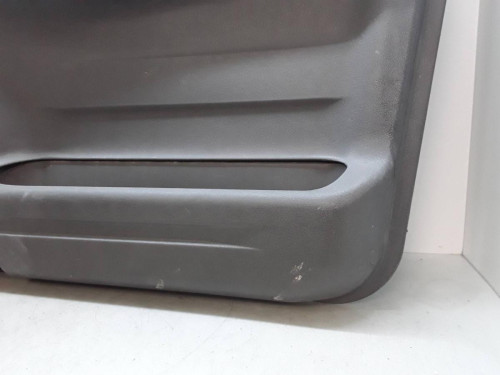 GUARNECIDO PUERTA DELANTERA DERECHA MITSUBISHI MONTERO (V60/V70) 