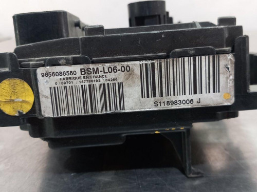 CAJA RELES / FUSIBLES Citroen C5 BERLINA 