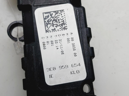 SENSOR VOLKSWAGEN PASSAT VARIANT (3C5) 