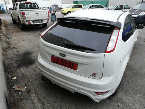 FORD FOCUS BERLINA (CB4) — vehículo donante para recambios 