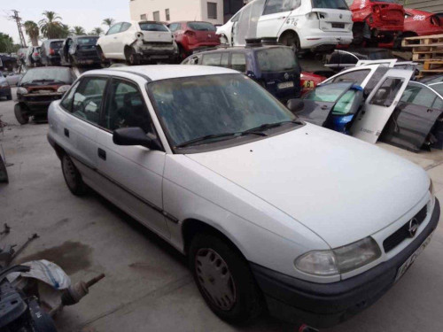 OPEL ASTRA F BERLINA — автомобиль-донор на запчасти 