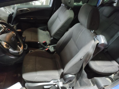 ASIENTO DELANTERO IZQUIERDO