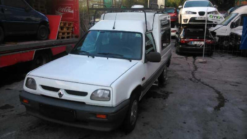  RENAULT RAPID /EXPRESS (F40) 