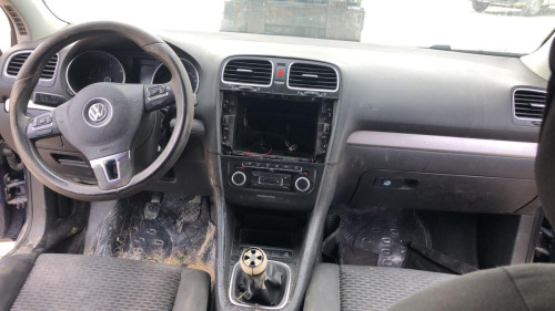 VOLKSWAGEN GOLF VI (5K1)(10.2008) — vehículo donante para recambios 