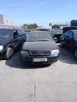 AUDI A6 BERLINA (4B2)