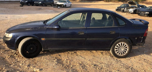 OPEL VECTRA B BERLINA — автомобиль-донор на запчасти 