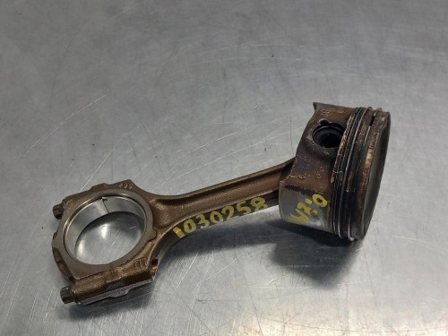  PISTON OPEL ZAFIRA C TOURER 