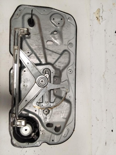 ELEVALUNAS DELANTERO DERECHO Ford FOCUS BERLINA (CAP) 