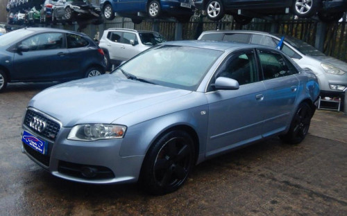  AUDI A4 BERLINA (8E) 