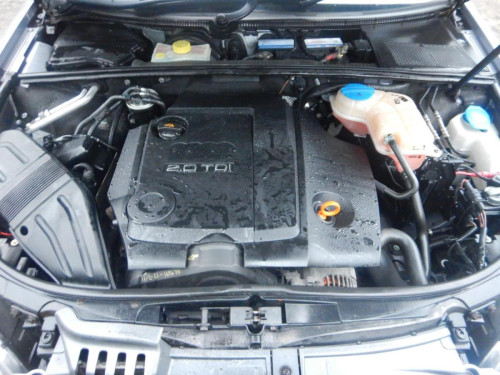  AUDI A4 BERLINA (8E) 