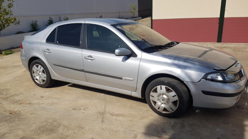 Renault Laguna II (BG0)(2001->) — автомобиль-донор на запчасти 