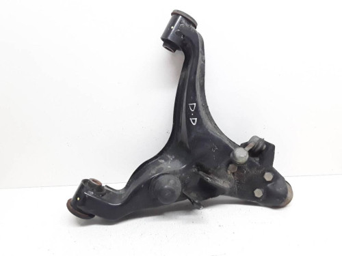 BRAZO SUSPENSION INFERIOR DELANTERO DERECHO Mitsubishi MONTERO (V60/V70) 
