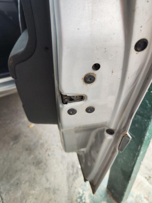 CERRADURA PUERTA TRASERA DERECHA