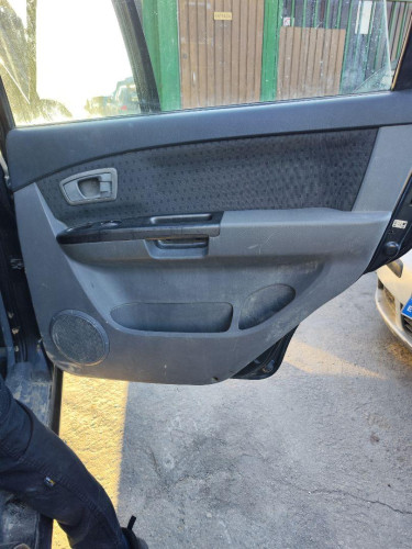 GUARNECIDO PUERTA TRASERA DERECHA, KIA, CARENS (RS)