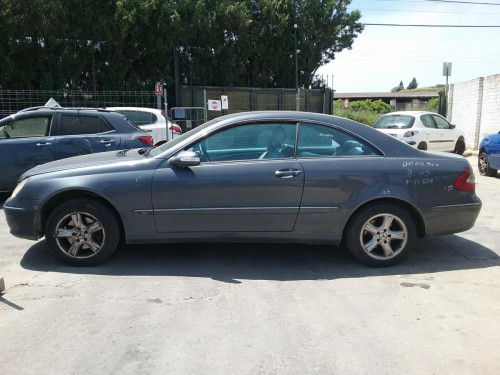  MERCEDES-BENZ CLK (BM 209) COUPE 