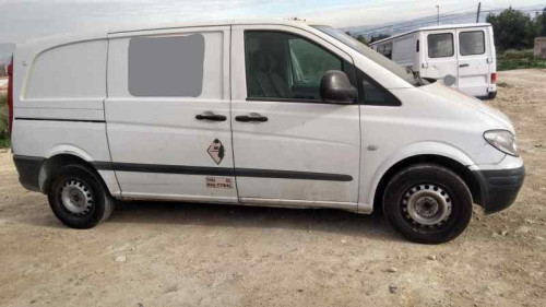 MERCEDES-BENZ VITO FURGÓN (639) — vehículo donante para recambios 