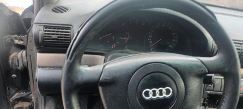  AUDI A4 BERLINA (B5) 