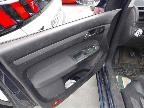 VOLKSWAGEN TOURAN (1T1) — автомобиль-донор на запчасти 