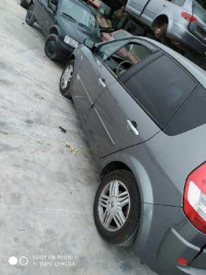 RENAULT SCENIC II (JM)