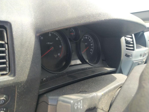  CUADRO INSTRUMENTOS Opel ZAFIRA B 