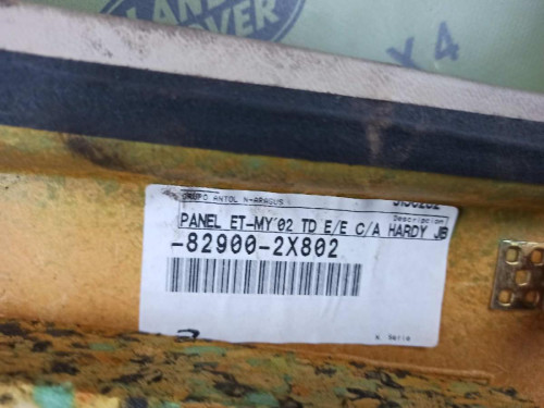 GUARNECIDO PUERTA TRASERA DERECHA Nissan TERRANO II (R20) 
