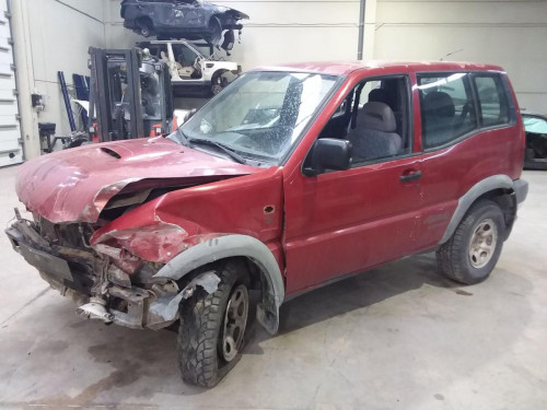 NISSAN TERRANO II (R20) — vehículo donante para recambios 