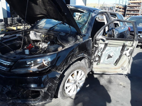 VOLKSWAGEN TIGUAN (5N1) — vehículo donante para recambios 