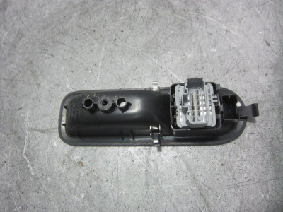 MANDO ELEVALUNAS DELANTERO IZQUIERDO