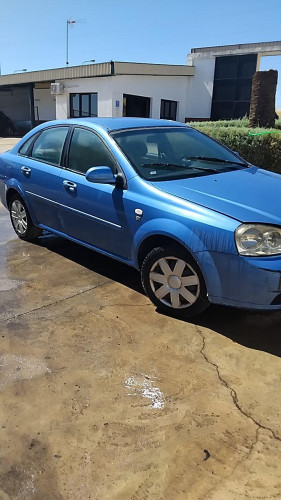 Chevrolet Nubira Berlina (2005->) SE — vehículo donante para recambios 
