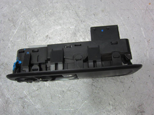 MANDO ELEVALUNAS DELANTERO IZQUIERDO Citroen C3 