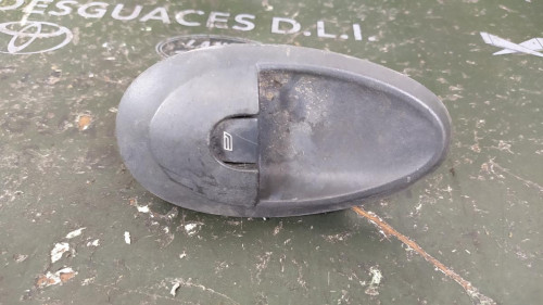 MANDO ELEVALUNAS DELANTERO DERECHO IVECO DAILY FURGÓN 