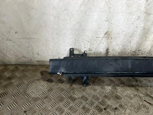 REFUERZO PARAGOLPES DELANTERO 