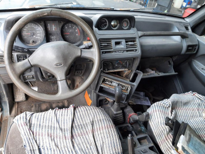 MITSUBISHI MONTERO (V20/V40)
