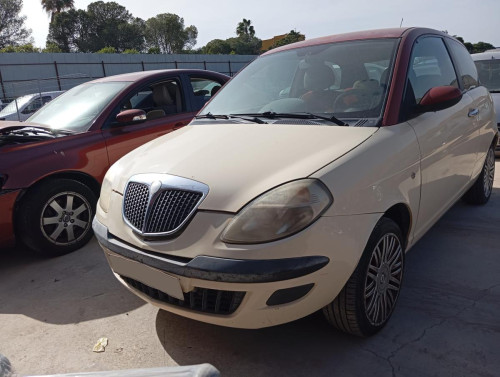  LANCIA YPSILON (101) 