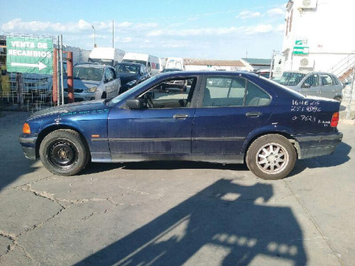  BMW SERIE 3 BERLINA (E36) 