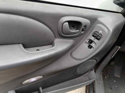 CHRYSLER VOYAGER (RG) — автомобиль-донор на запчасти 