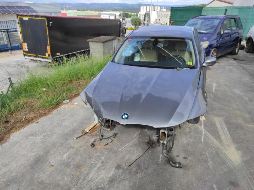 BMW SERIE 3 BERLINA (E90) — vehículo donante para recambios 