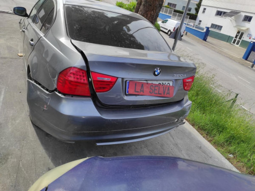 BMW SERIE 3 BERLINA (E90) — vehículo donante para recambios 