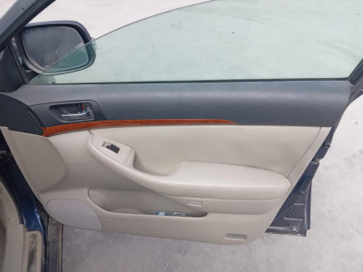 TOYOTA AVENSIS WAGON (T25)