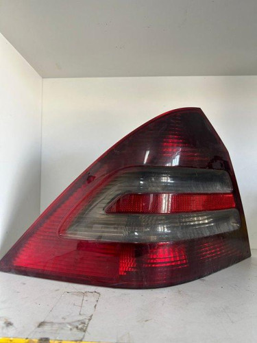 PILOTO TRASERO IZQUIERDO Mercedes-Benz CLASE C (BM 203) BERLINA 