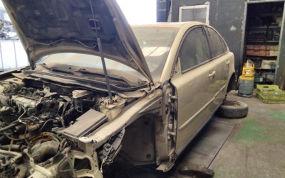 VOLVO S40 BERLINA
