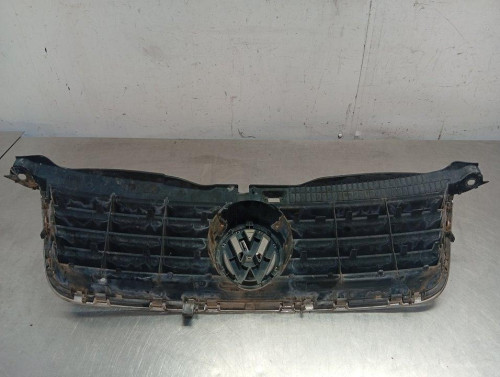  REJILLA DELANTERA Volkswagen PASSAT BERLINA (3B3) 