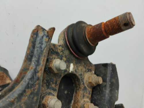 BRAZO SUSPENSION INFERIOR DELANTERO IZQUIERDO Nissan TERRANO II (R20) 