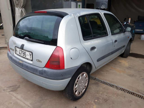 RENAULT CLIO II FASE I (B/CB0) — автомобиль-донор на запчасти 