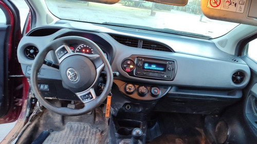TOYOTA YARIS (KSP1/NLP1/NSP1) — vehículo donante para recambios 