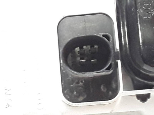 FARO IZQUIERDO VOLKSWAGEN POLO III (6N1) 