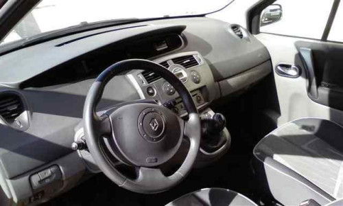 RENAULT SCENIC II (JM) — vehículo donante para recambios 