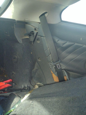 CINTURON SEGURIDAD TRASERO IZQUIERDO